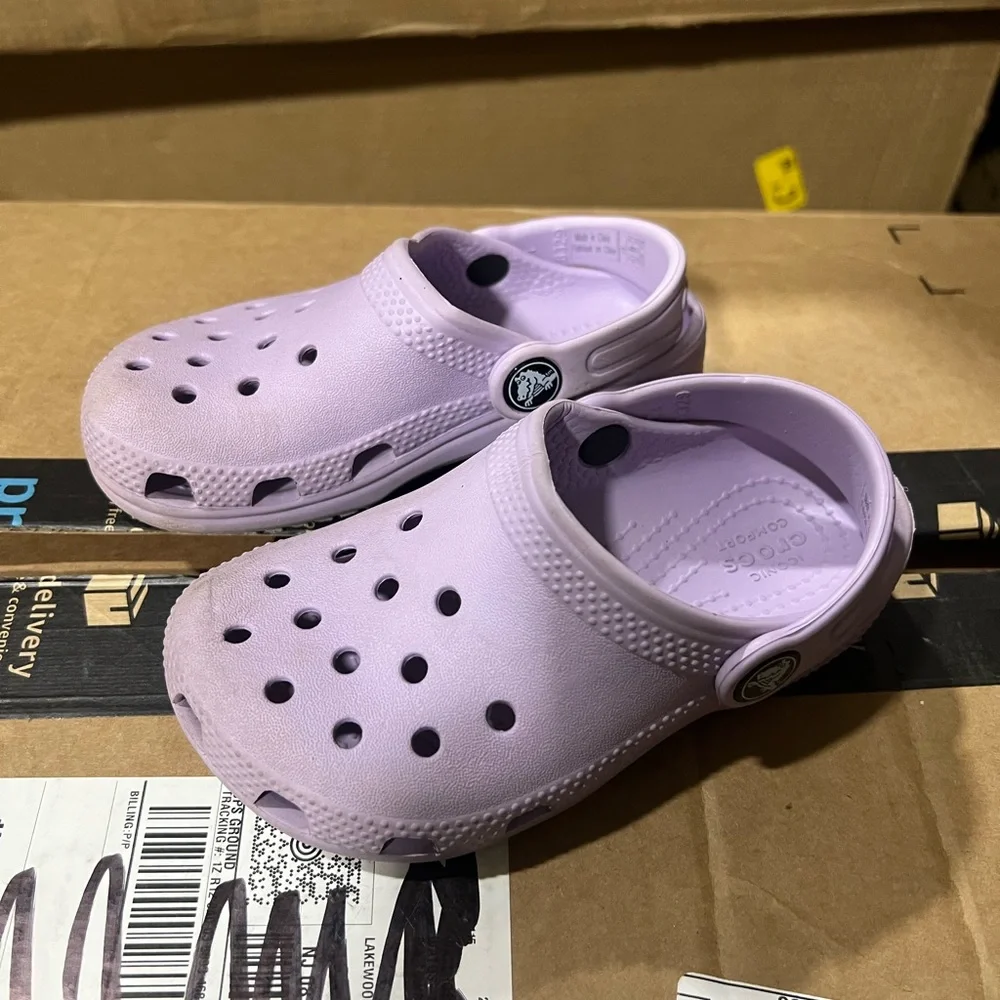 CROCS Orchid Purple Classic Slip On Clogs Size 9 Children's